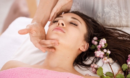 Anyáknapi kényeztetés! Oxigénes bőrmegújítás, növényi őssejtes relaxmasszázs és softlézeres ráncsimító luxuskezelés! kupon