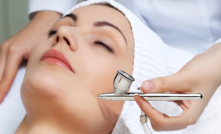 Új kezelés a kozmetikában! OxygenJet  Lifting, oxigénterápiás arckezelés, hyaluronsavas hatóanyaggal, a sima és egészséges bőrért! kupon